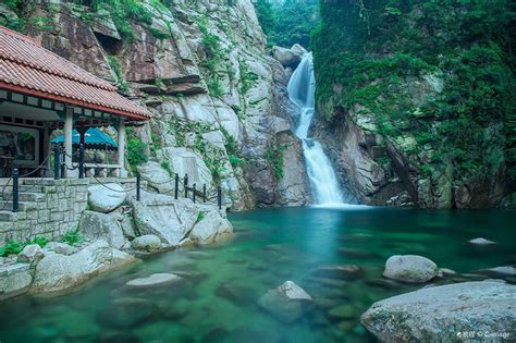 如何坐車去嶗山？嶗山之景，令人駐足，更令人思考交通方式與旅遊體驗之間的微妙平衡。